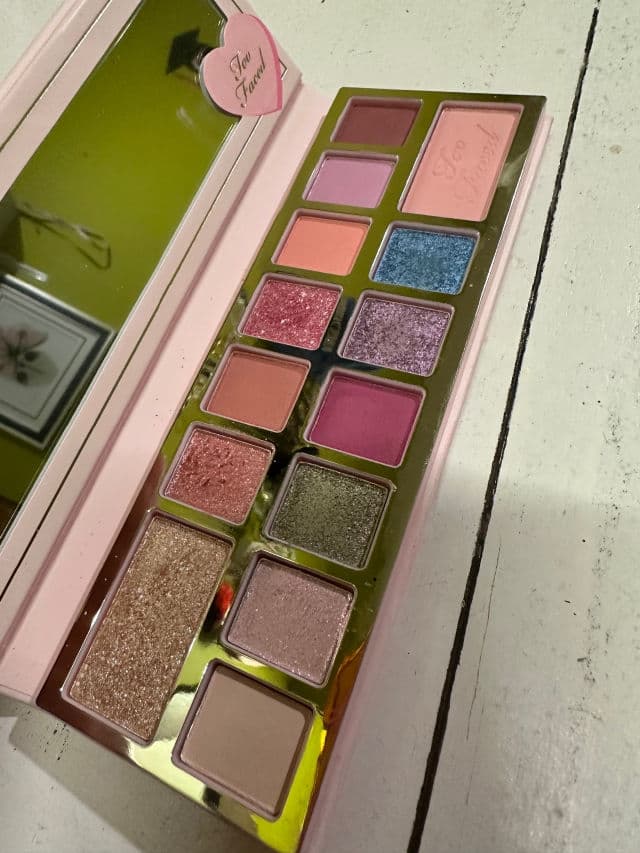 Too Faced Pinker Times Ahead Eye Shadow Palette review photo by rbkdevelasco