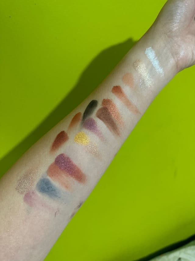 Beauty Creations Seduce Me Eye Shadow Palette review photo by rbkdevelasco