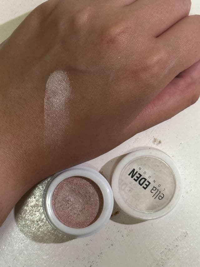 ella EDEN Compact Eyeshadow - Julia review photo by rbkdevelasco