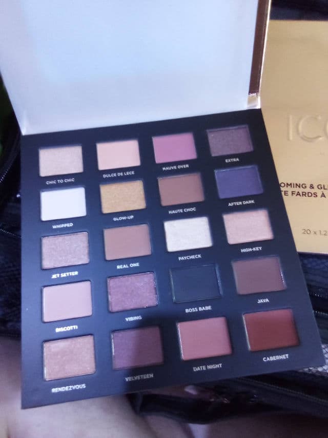 Iconic London Booming & Gleaming Eyeshadow Palette  review photo by GYPSYPOTIONS94