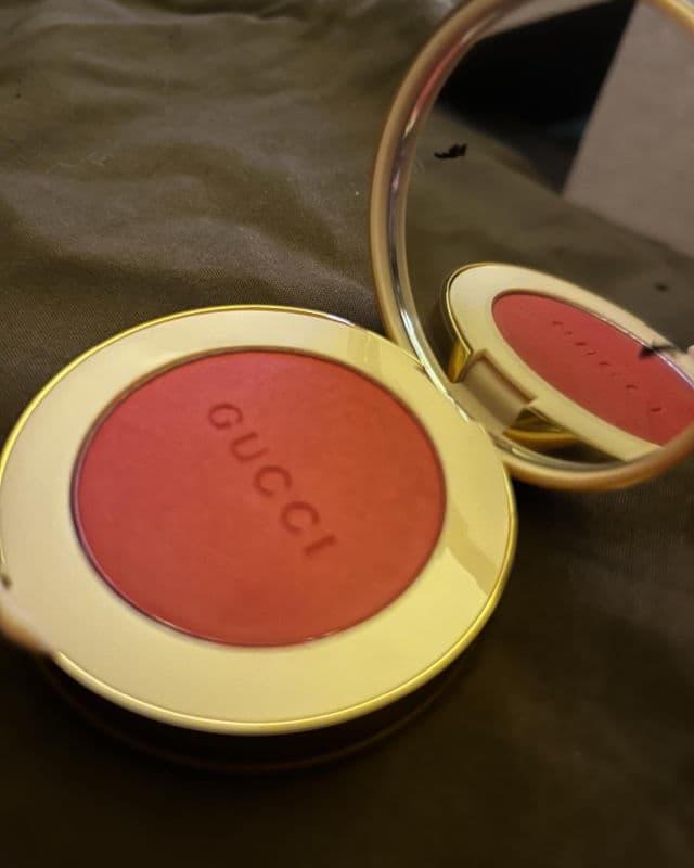 Gucci Blush de Beauté - Silky Rose review photo by CheshireCaitlin