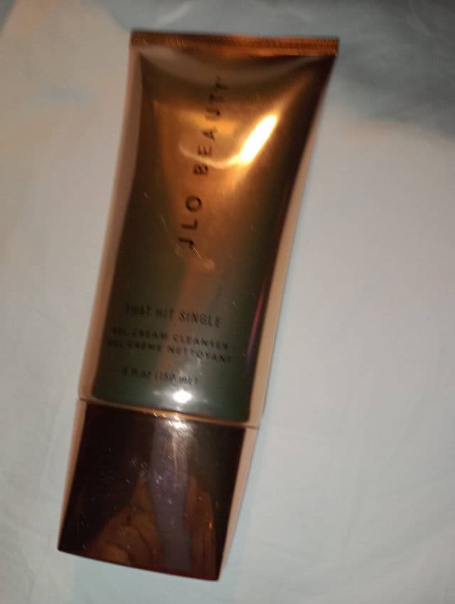 JLo Beauty That Hit Single Gel-Cream Cleanser review photo by boobie