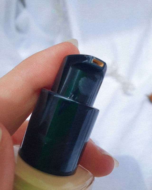 MISSHA Radiance Foundation SPF20 PA++ review photo by SiAnastasia