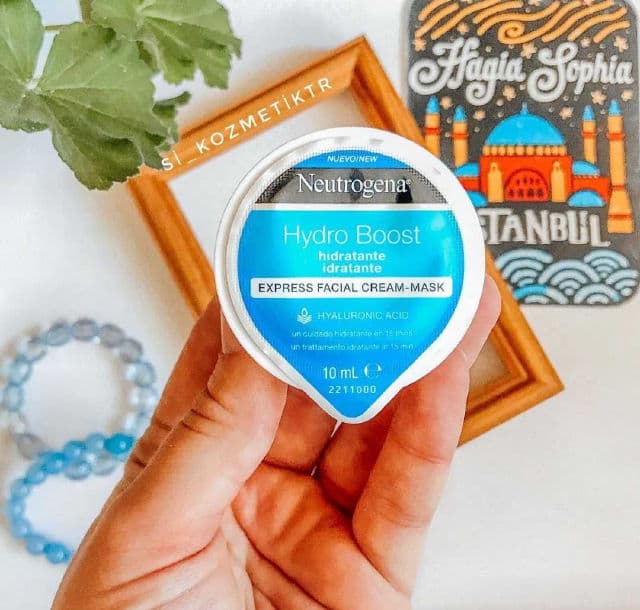 Neutrogena Hydro Boost Overnight Gel Mask review photo by SiAnastasia