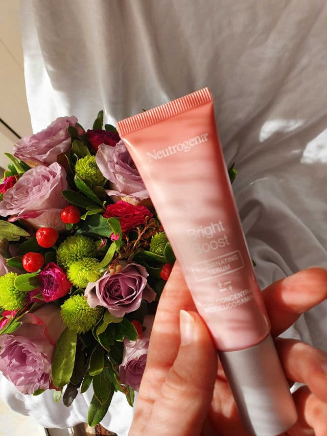 Neutrogena Bright Boost Illuminating + Brightening Serum  review photo by SiAnastasia