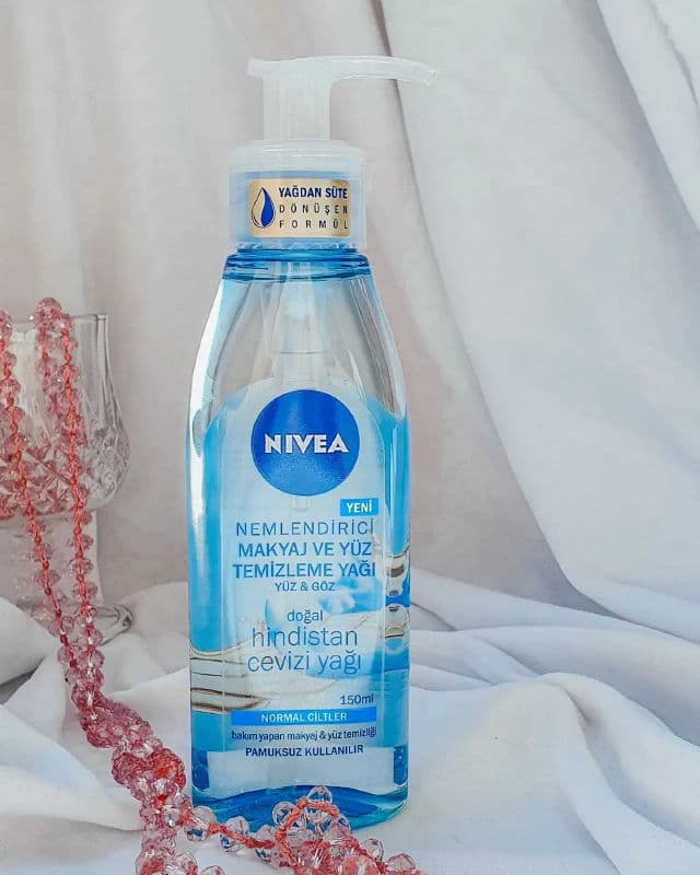 Nivea Hydrating Cleansing Oil review photo by SiAnastasia