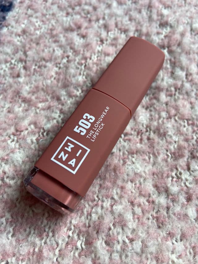 3INA The Longwear Lipstick  review photo by Vinoreview