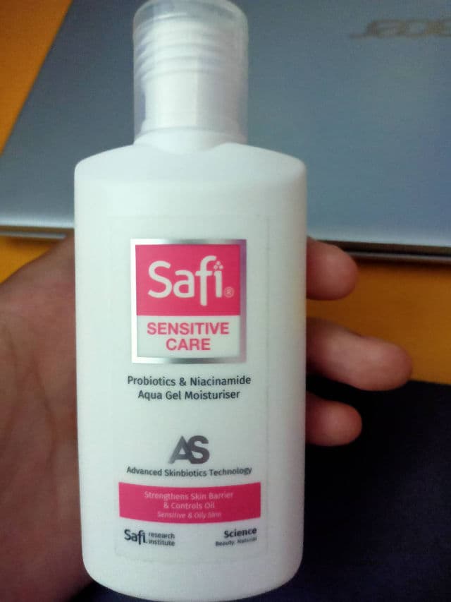 Safi Sensitive Care Probiotics & Niacinamide Aqua Gel Moisturiser	 review photo by gyg