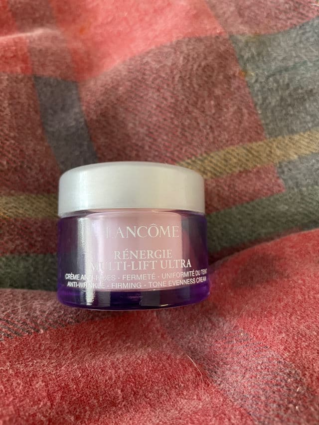 Lancome Rénergie Multi-Lift Ultra SPF 20 Cream review photo by KatPower