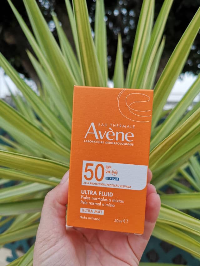 Avene Fluid Ultra Mat 50+ review photo by lauryte