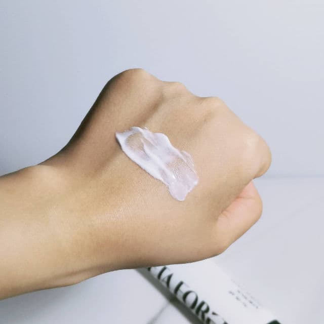 Meta Foret Cloud Whipped Sunscreen SPF50+ PA+++  review photo by Farahfrh