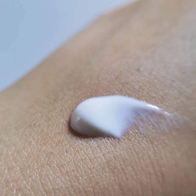 BEAUTY OF JOSEON Relief Sun Rice + Probiotics SPF50+ PA++++ review photo by Farahfrh