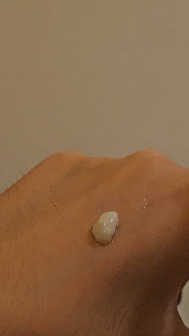 Biore UV Aqua Rich Watery Gel Cool SPF50+PA++++ review photo by yagako