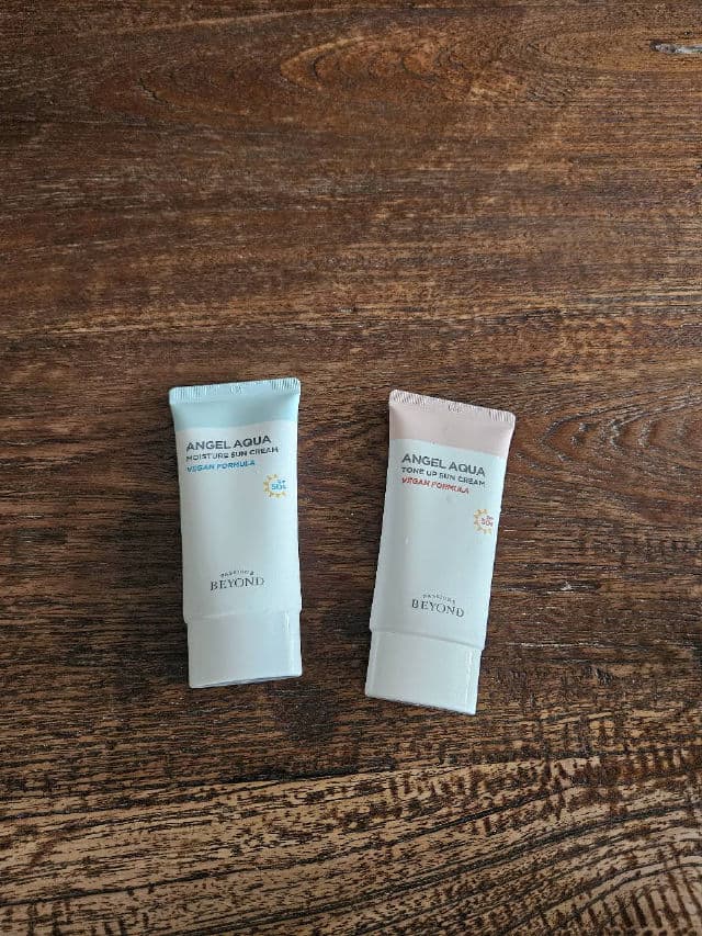 Beyond Angel Aqua Tone Up Sun Cream SPF50+ PA++++ review photo by yagako