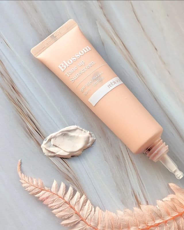 Reblocell Blossom Tone-up Sunscreen SPF50+ PA++++ review photo by cozycritique