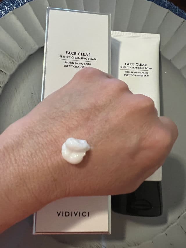 Face Clear Perfect Cleansing Foam product review