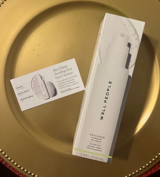 Juice Cleanse Soothing Aloe Face Cleanser product review