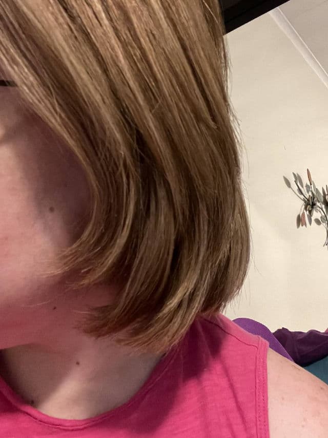 Shu Uemura Essence Absolue Nourishing Soothing Scalp Oil Concentrate review photo by PickyRosie