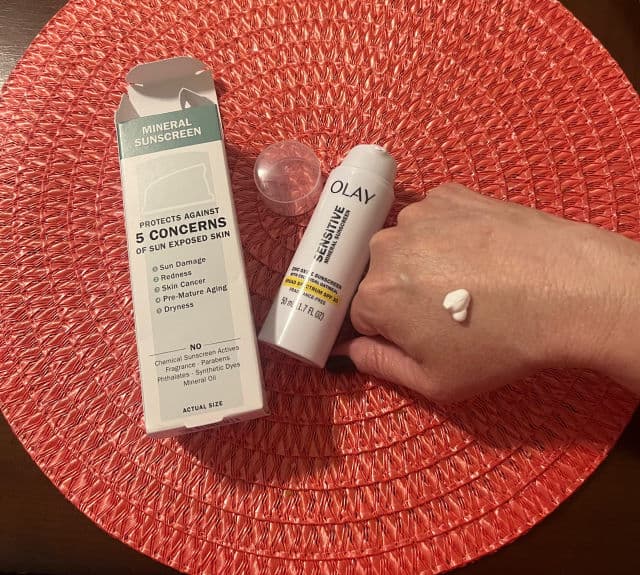 Olay Sensitive Mineral Sunscreen Zinc Oxide Sunscreen Broad Spectrum SPF 30 review photo by PickyRosie