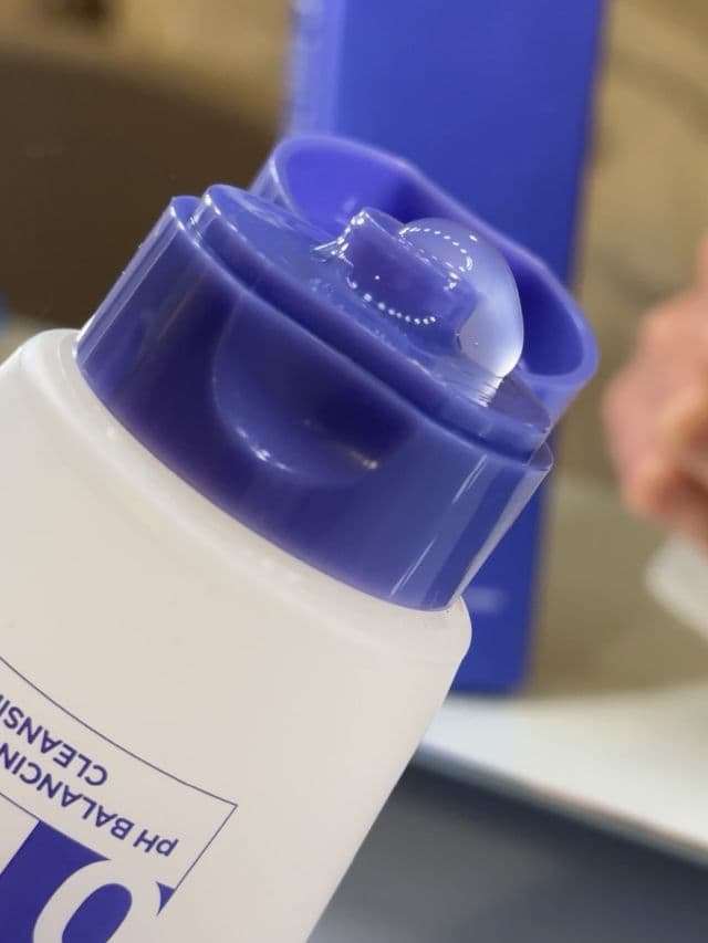 ACWELL pH Balancing Bubble Free Cleansing Gel review photo by kirstinangela