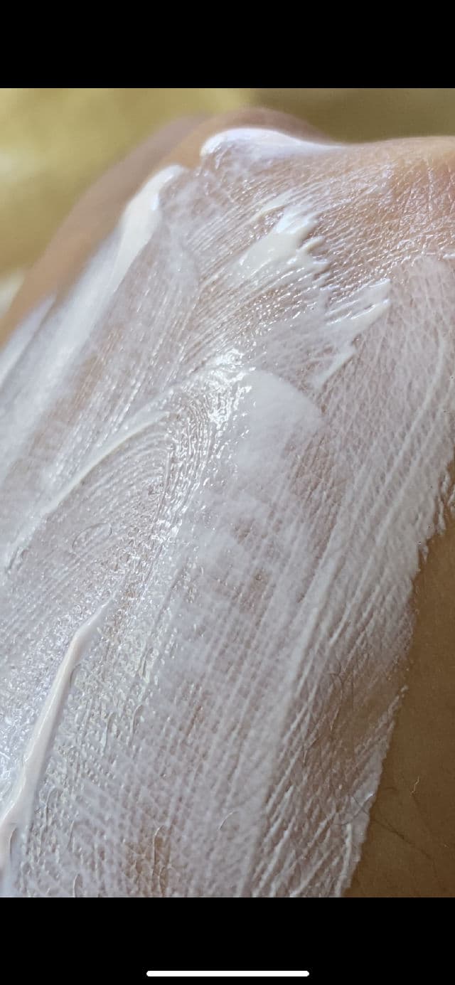 K-Secret Calamine Secret Sunblock SPF50+ PA++++ review photo by skinmindph