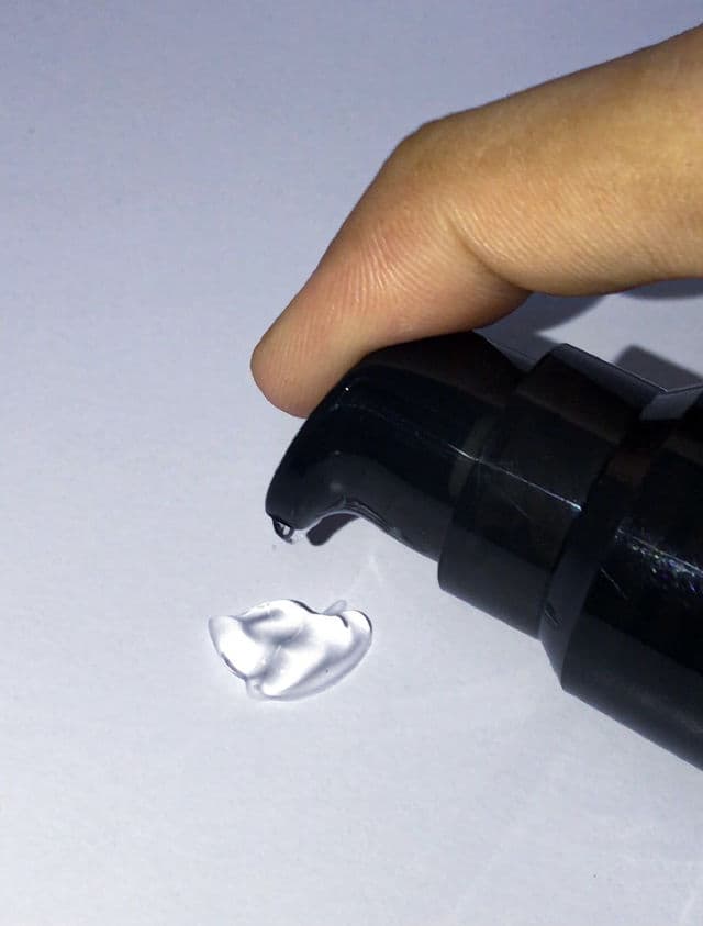 BENTON Snail Bee High Content Essence review photo by Ivylinda