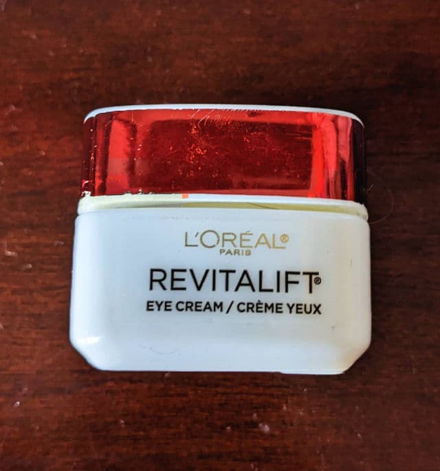 L'Oreal Paris Revitalift Anti-Wrinkle Firming Eye Cream review photo by samiahR