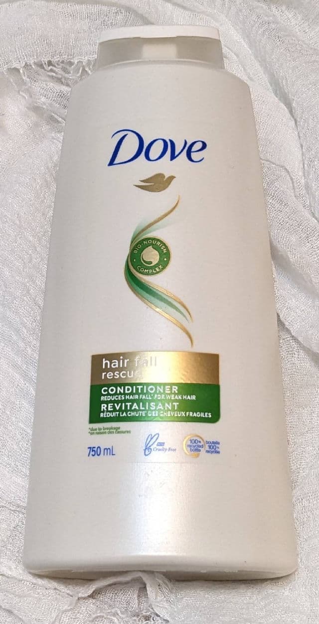 Dove Intensive Repair Conditioner review photo by samiahR