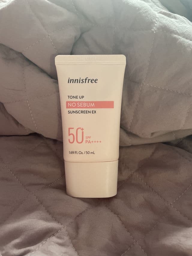 INNISFREE Tone Up No Sebum Sunscreen EX SPF50 PA++++ review photo by kaylaunni