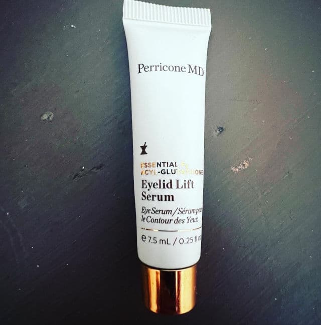 Perricone MD Essential FX Acyl-Glutathione Eyelid Lift Serum review photo by Xenaa