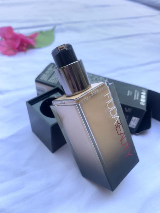Huda Beauty FauxFilter Luminous Matte Foundation review photo by noorkhawar