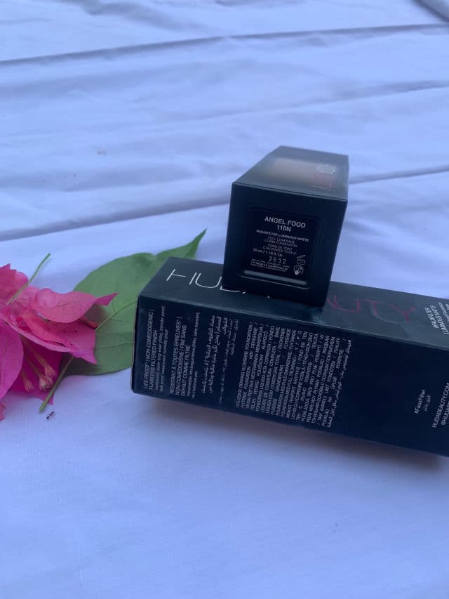 Huda Beauty FauxFilter Luminous Matte Foundation review photo by noorkhawar