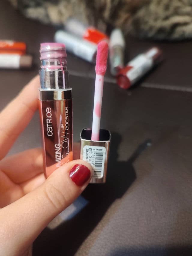 Catrice Volumizing Lip Booster review photo by inesici