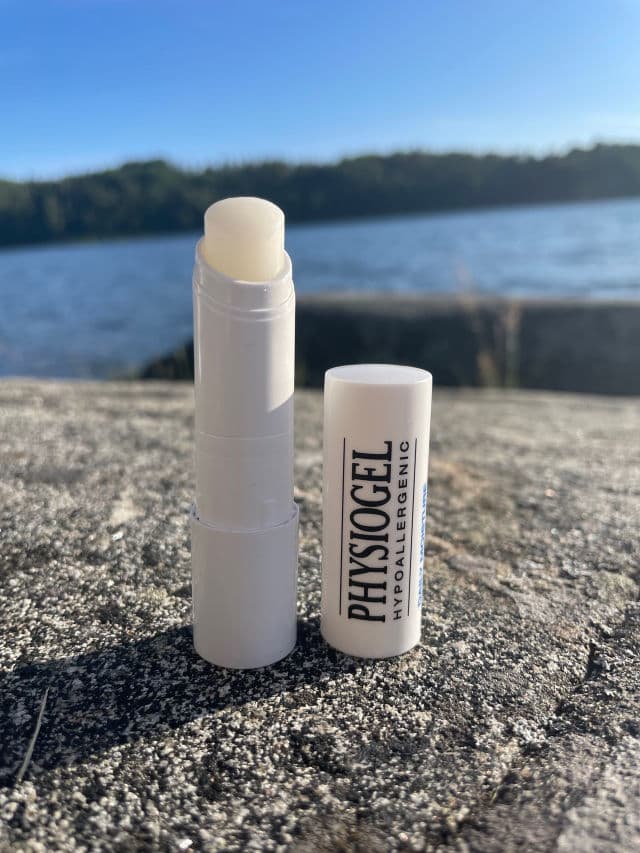Physiogel Daily Moisture Therapy Mild Lip Balm review photo by skincareshortie