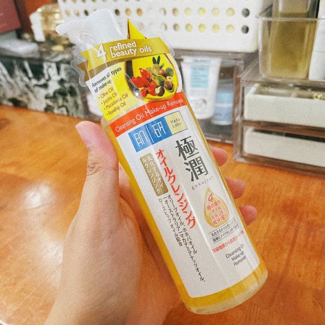 Hada Labo Super Hyaluronic Acid Moisturizing Cleansing Oil review photo by MarinaRIN