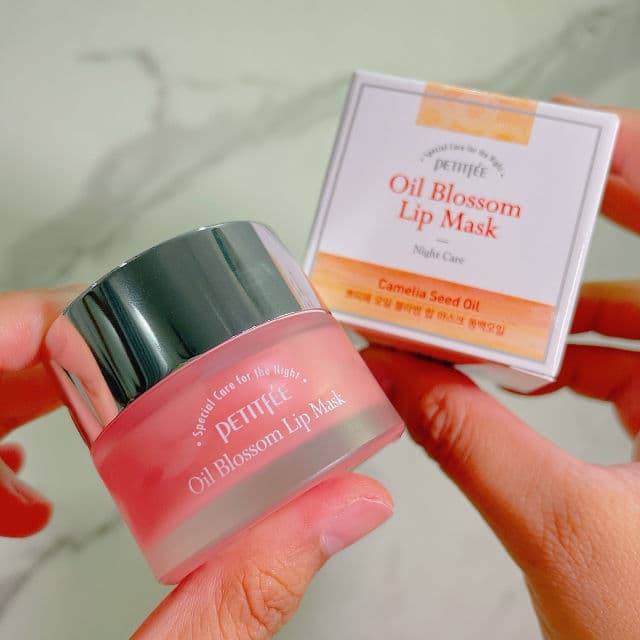 Petitfee Oil Blossom Lip Mask - Camelia Seed Oil review photo by MarinaRIN