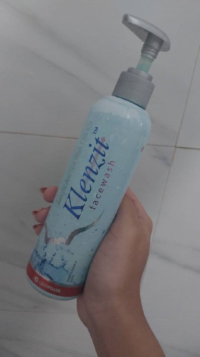 Glenmark Klenzit Face Wash review photo by Aeinit