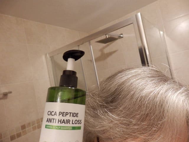 Some By Mi Cica Peptide Anti Hair Loss Derma Scalp Shampoo review photo by DesC