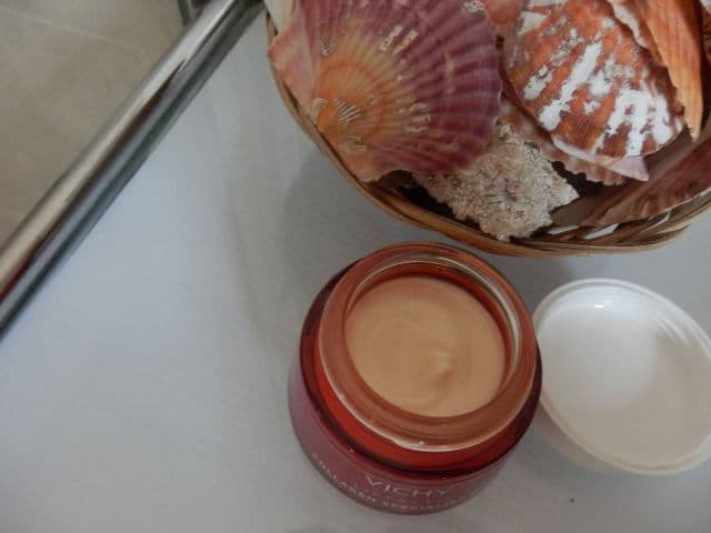 Vichy LiftActiv Collagen Specialist Night Cream review photo by DesC