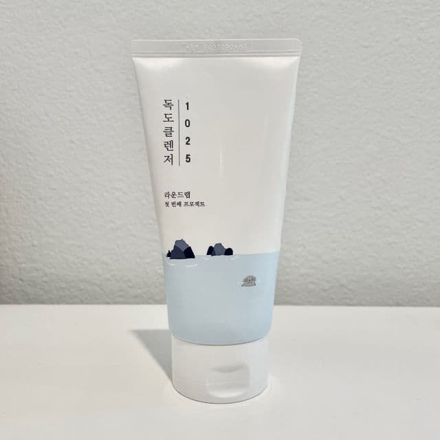 Round Lab 1025 Dokdo Cleanser review photo by xosieun