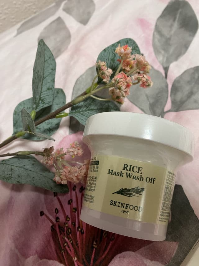 SKINFOOD Black Sugar Strawberry review photo by Morenita1983