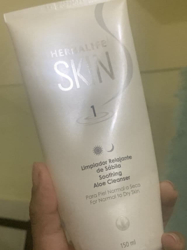 Herbalife Skin Soothing Aloe Cleanser review photo by Libe