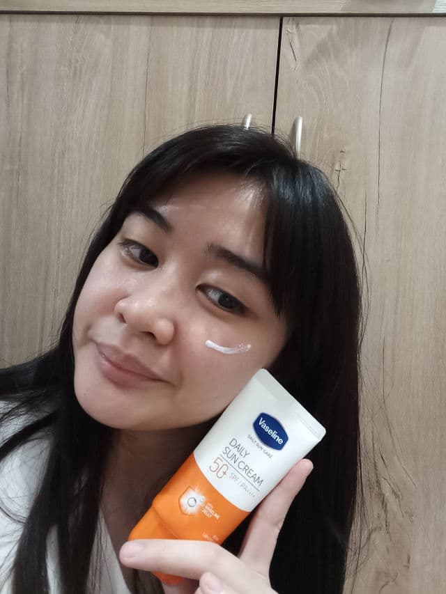 Vaseline Daily Sun Cream review photo by ashguevara