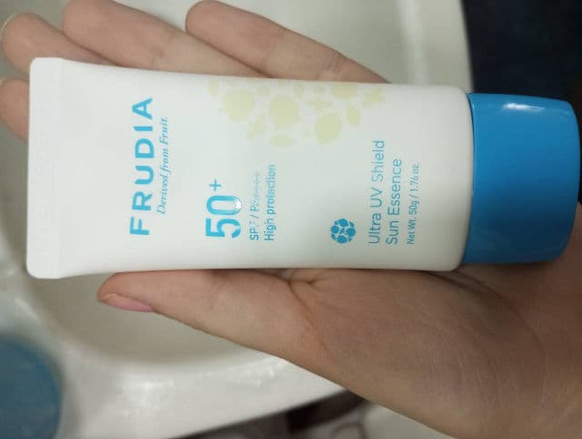 Frudia Ultra UV Shield Sun Essence SPF50 PA++++ review photo by Javjavs