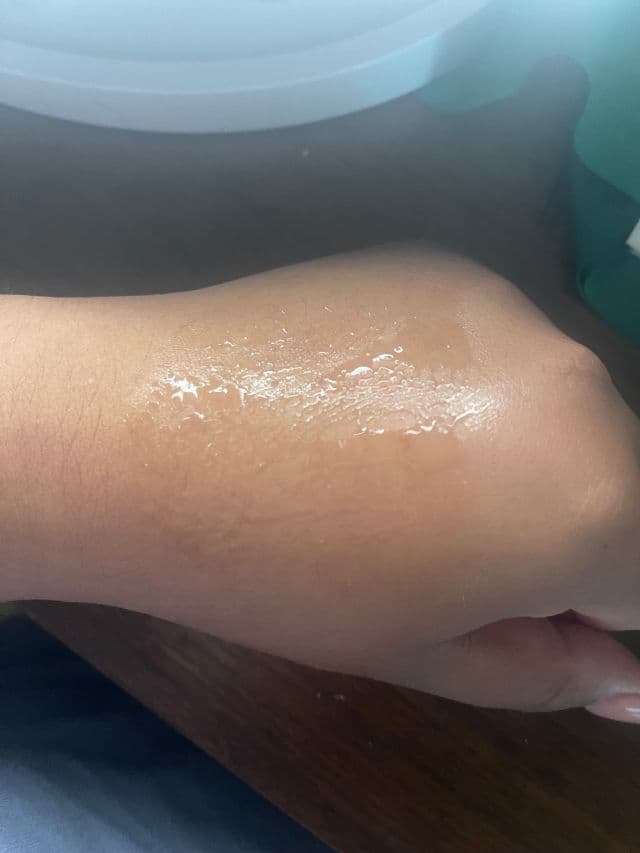 Hada Labo Gokujyun Hyaluronic Acid Lotion  review photo by Luvurskin924