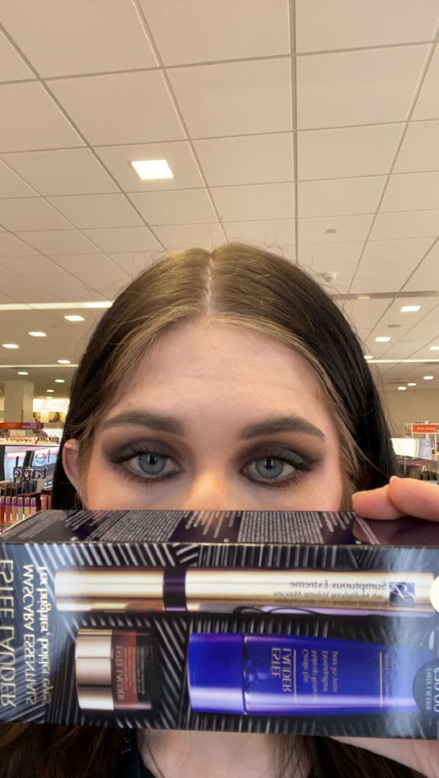 Estee Lauder Sumptuous Extreme Lash Multiplying Volume Mascara review photo by daisydoll