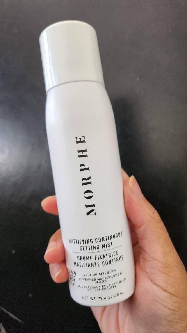 Morphe Continuous Setting Mist review photo by TimeyxWimey