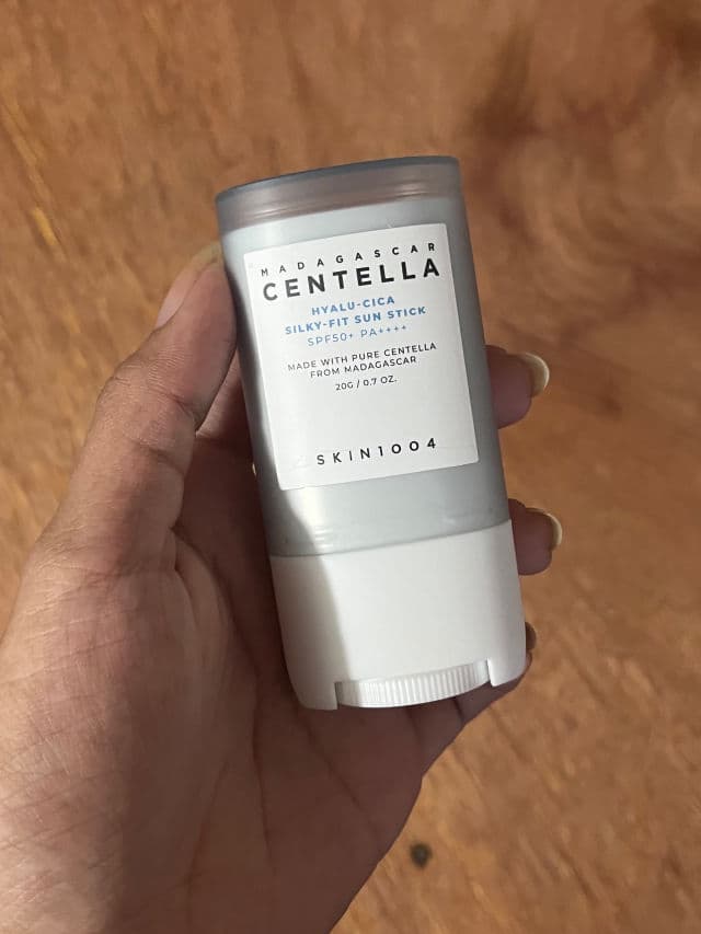 SKIN1004 Madagascar Centella Hyalu-Cica Silky-fit Sun Stick SPF50+ PA++++ review photo by Keaya