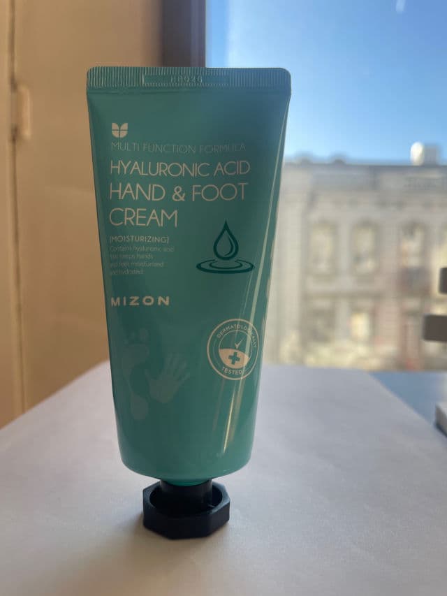 Mizon Hyaluronic Acid Hand & Foot Cream review photo by Scincarebysalome