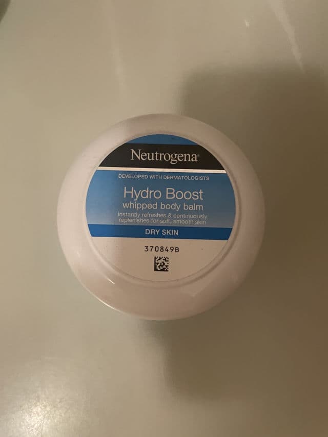 Neutrogena Hydro Boost Whipped Body Balm review photo by kafanijemrtva